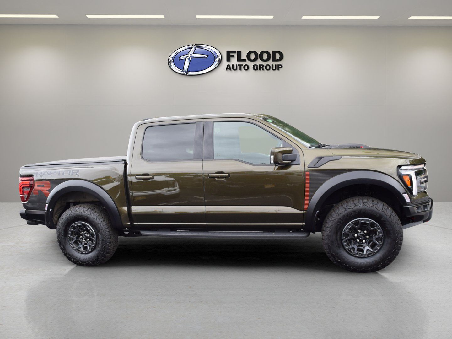 Used 2025 Ford F150 Raptor w/ Equipment Group 803A Raptor R AWD/4WD image 3