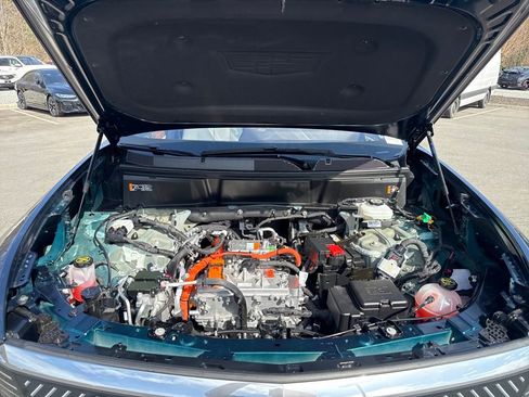 Certified 2026 Cadillac Vistiq Luxury image 19