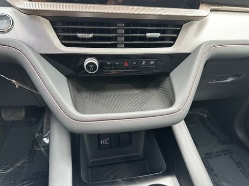 New 2026 Ford Explorer Active w/ Active Comfort Package image 16