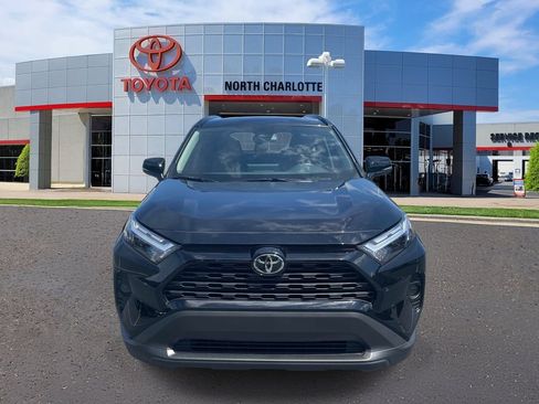 Used 2025 Toyota RAV4 XLE w/ Convenience Package FWD image 3