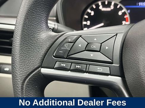 Used 2024 Nissan Altima 2.5 SV FWD image 28