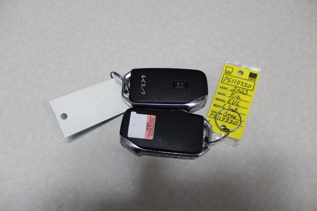 Used 2023 Kia EV6 Wind AWD/4WD image 38