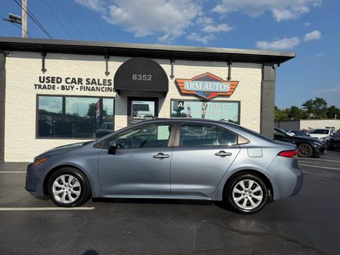 Used 2022 Toyota Corolla LE FWD image 7