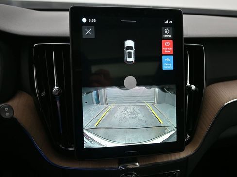 New 2026 Volvo XC60 B5 Core w/ Protection Package Premier image 29