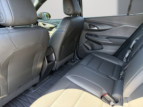 Used 2024 Buick Envista Sport Touring w/ Convenience I Package FWD image 15