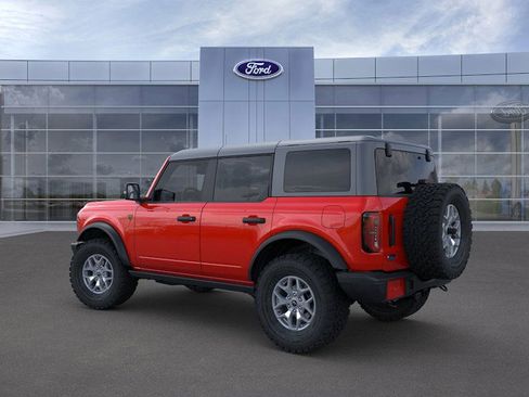New 2024 Ford Bronco Badlands image 4