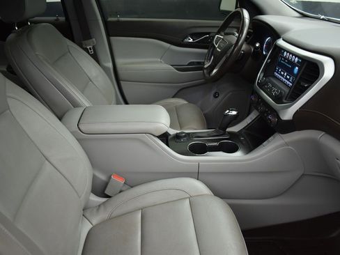 Used 2019 GMC Acadia SLT image 26