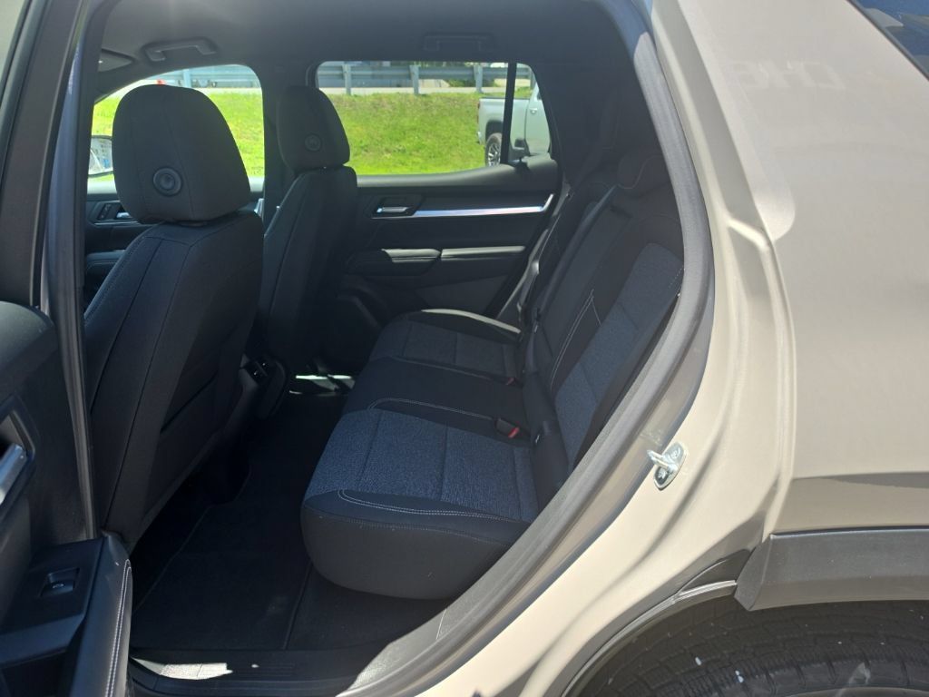Certified 2025 GMC Terrain Elevation w/ Technology Package II AWD/4WD image 12