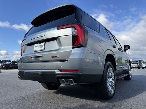 New 2026 GMC Yukon Denali AWD/4WD image 10