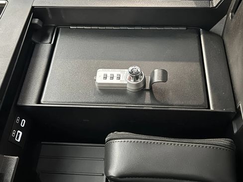 Used 2025 Toyota Tundra SR5 AWD/4WD image 48