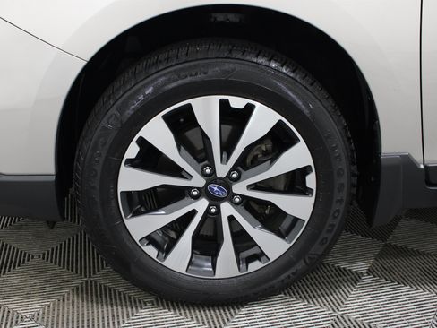 Used 2017 Subaru Outback 3.6R Limited AWD/4WD image 39