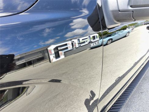 Used 2018 Ford F150 XLT w/ Equipment Group 302A Luxury RWD image 12