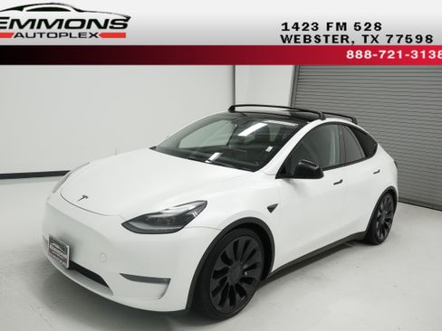 Used 2022 Tesla Model Y Performance AWD/4WD image 1