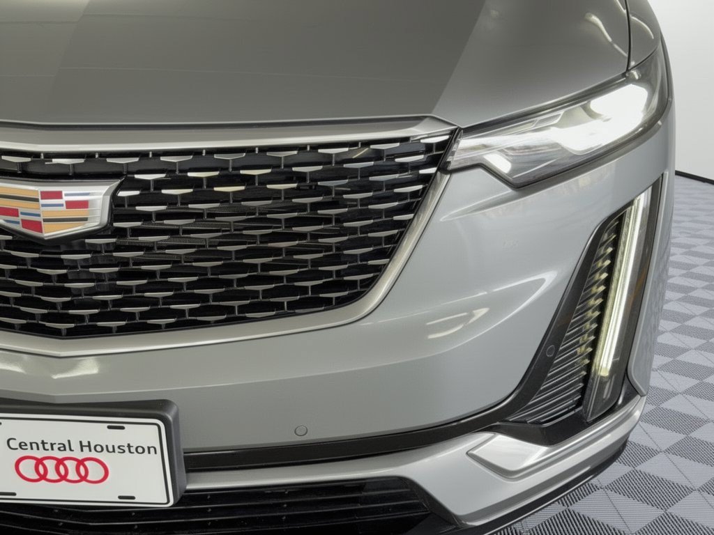 Used 2024 Cadillac XT6 Luxury FWD image 12
