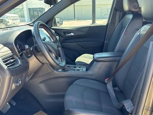 Used 2023 Chevrolet Equinox RS FWD image 12