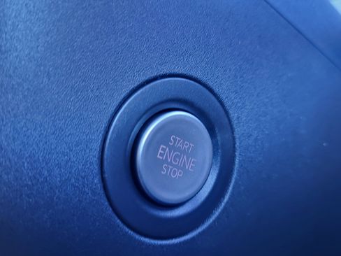 New 2025 Volkswagen ID. Buzz Pro S image 29