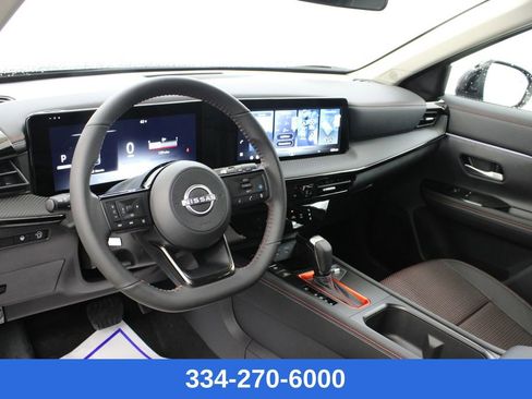 New 2026 Nissan Kicks SR image 12