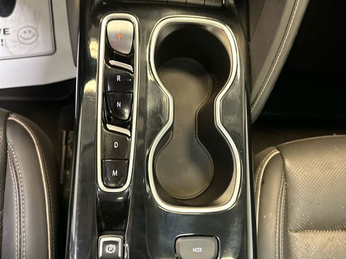 Used 2021 Buick Envision Essence w/ Technology Package I AWD/4WD image 31