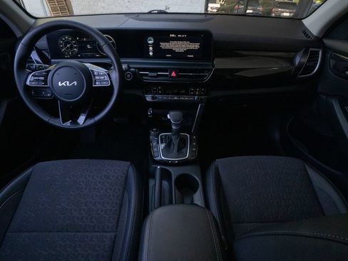 Used 2024 Kia Seltos S AWD/4WD image 19