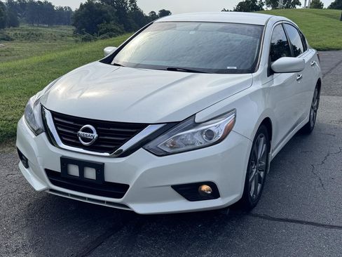 Used 2018 Nissan Altima 2.5 SR w/ SR Special Edition FWD image 3
