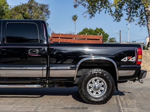 Used 2002 GMC Sierra 2500 4x4 Crew Cab HD w/ SLT Marketing Option Pkg image 5