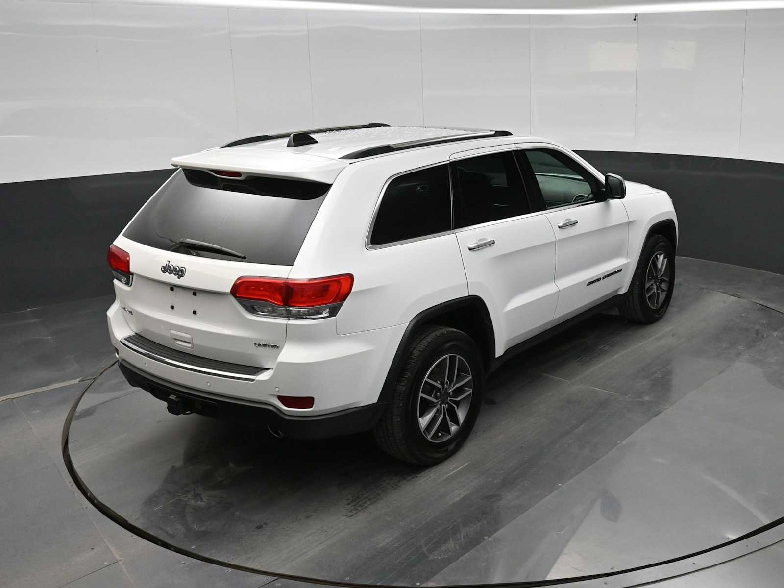 Used 2019 Jeep Grand Cherokee Limited w/ Trailer Tow Group IV AWD/4WD image 30