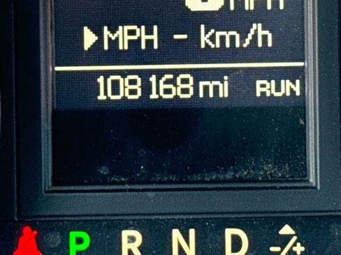 Used 2016 Dodge Grand Caravan R/T image 24