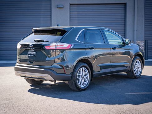 Used 2023 Ford Edge SEL image 5