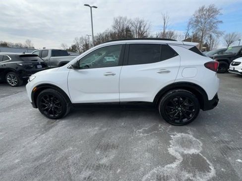 Used 2024 Buick Encore GX Sport Touring w/ Experience Buick Package image 5