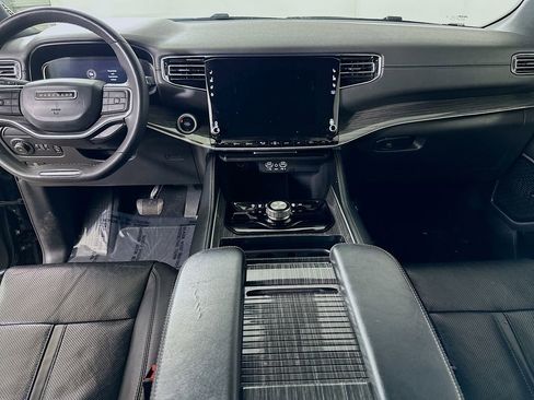 Used 2022 Jeep Wagoneer Series II image 18