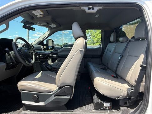 Used 2021 Ford F250 XL w/ Power Equipment Group AWD/4WD image 11