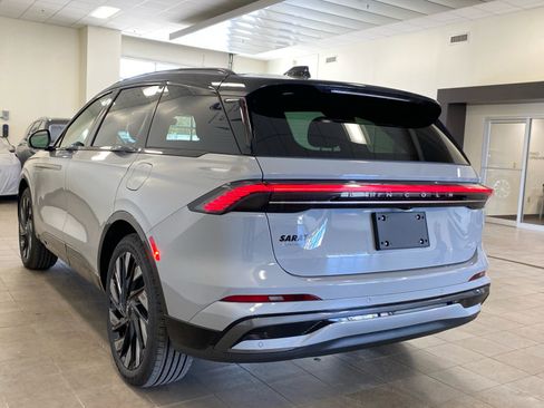 New 2026 Lincoln Nautilus Reserve w/ Jet Appearance Package image 5