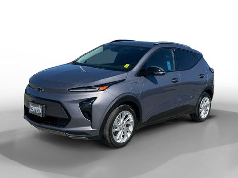 Used 2023 Chevrolet Bolt EUV LT w/ Comfort Package FWD image 1