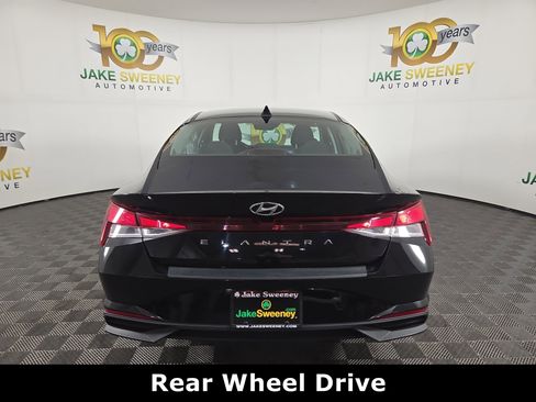 Used 2023 Hyundai Elantra SEL w/ Convenience Package image 7