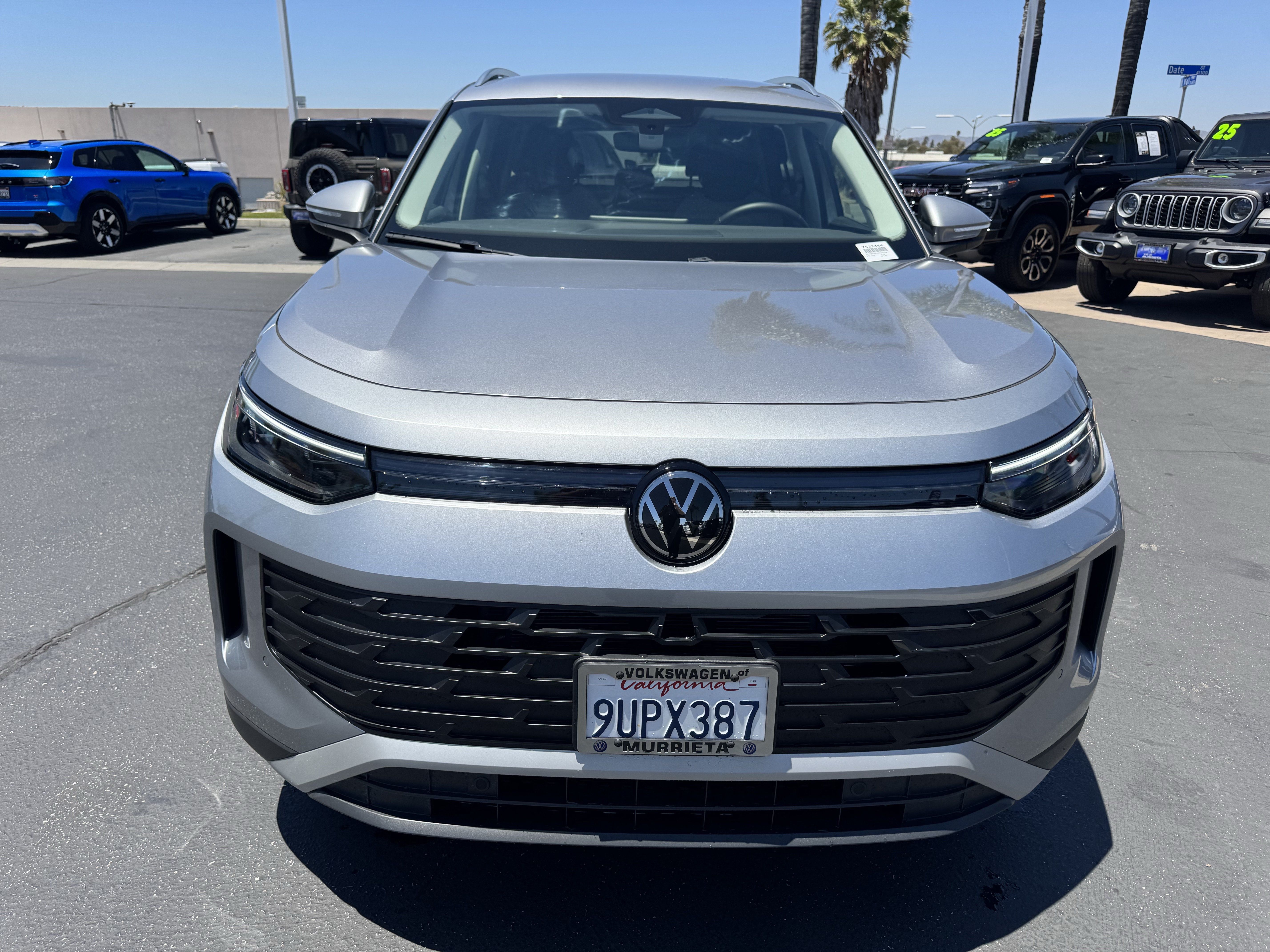 Certified 2025 Volkswagen Tiguan S FWD image 3