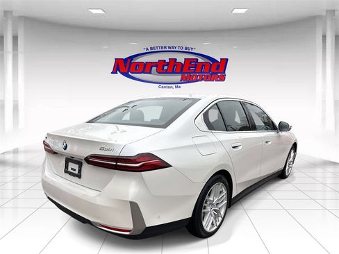 Used 2024 BMW 530i xDrive w/ Premium Package image 3