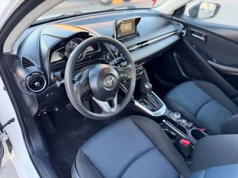 Used 2017 Toyota Yaris iA image 23