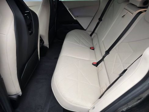 Used 2024 BMW iX xDrive50 w/ Sport Package AWD/4WD image 14