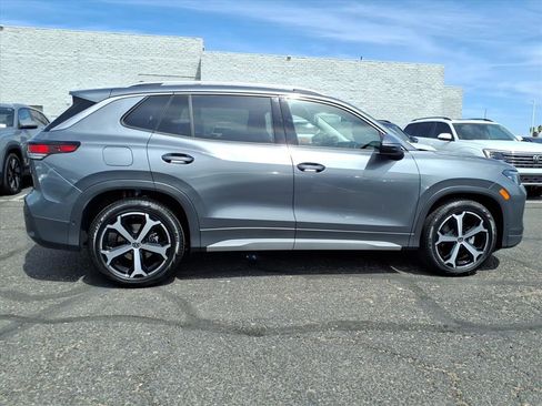 New 2026 Volkswagen Tiguan SE image 5