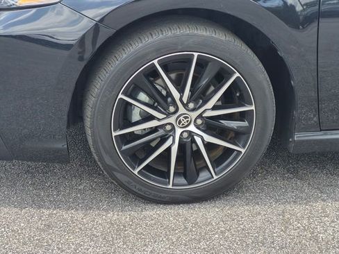 Used 2023 Toyota Camry SE FWD image 9