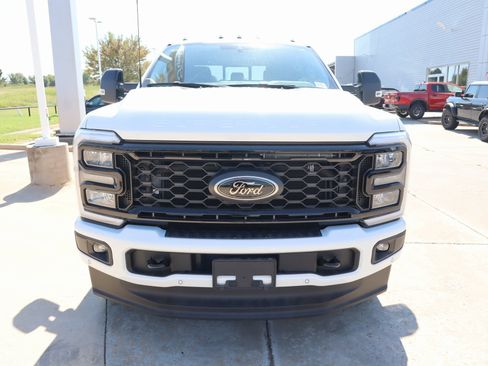 New 2026 Ford F350 Lariat w/ Black Appearance Package image 11