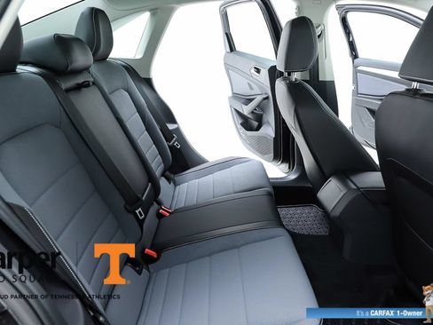 Used 2025 Volkswagen Jetta SE w/ Sunroof Package FWD image 36