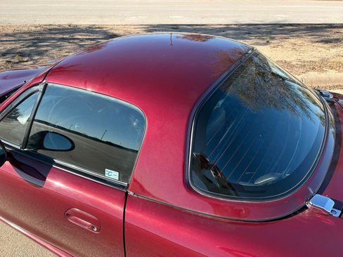 Used 2003 MAZDA MX-5 Miata 2dr Conv Auto image 11