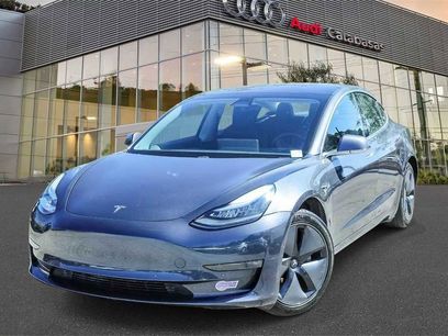 Used 2018 Tesla Model 3 Mid Range