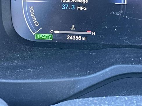 Used 2024 Toyota RAV4 Limited image 38