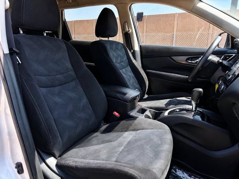 Used 2015 Nissan Rogue S w/ S Family Package FWD image 13