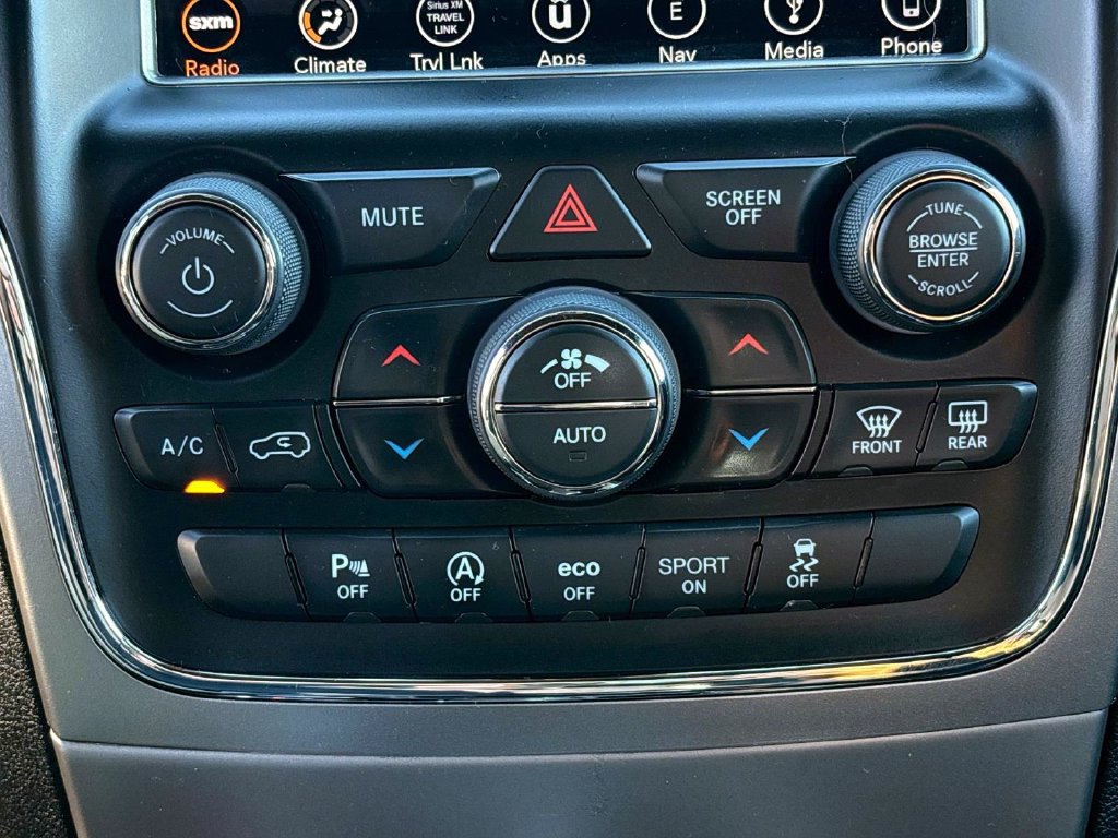 Used 2018 Jeep Grand Cherokee Altitude AWD/4WD image 28