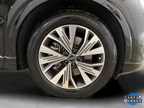 Used 2023 Audi Q4 e-tron Premium Plus w/ Premium Plus image 32