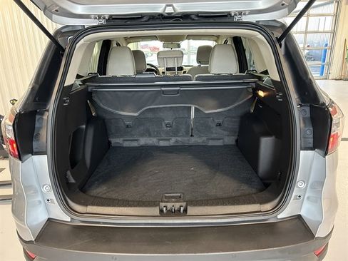 Used 2018 Ford Escape SE image 16