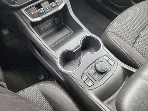 Certified 2023 GMC Terrain SLE w/ Driver Convenience Package image 39